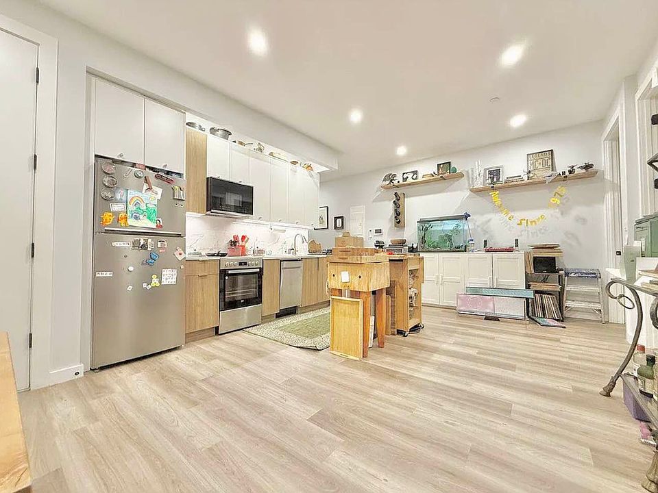 1st image of 2913 Snyder Ave APT 2H