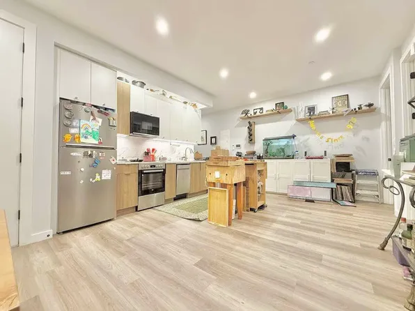 2913 Snyder Avenue image 1 of 14