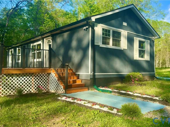 3829 Five Forks Rd, Pamplin, VA 23958