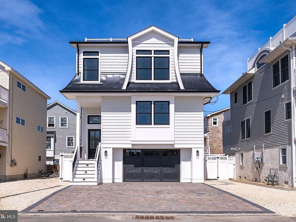 1st image of 7 29th St