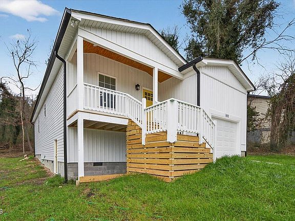 3rd image of 405 Ridley St