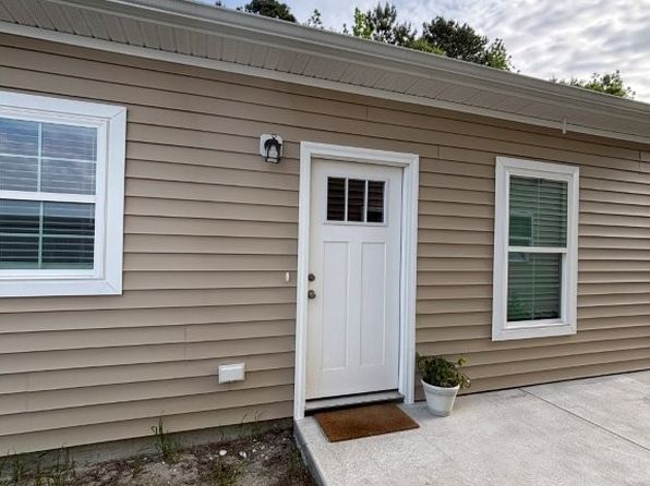 123 Moyock Landing Dr #E