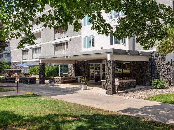 6450 York Ave S APT 508, Edina, MN 55435