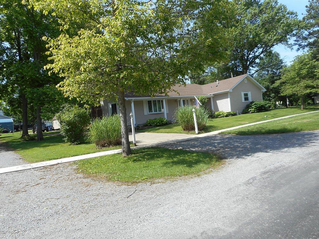 210 E Benedict St, Valier, IL 62891 Zillow