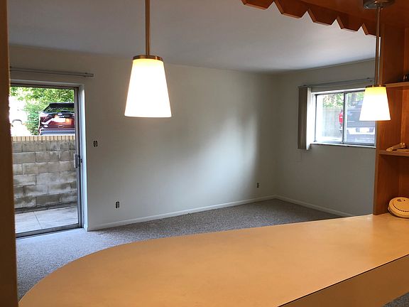 5th image of 1100 Center Ave APT 104