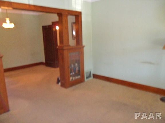 5th image of 1327 E Hillcrest Pl