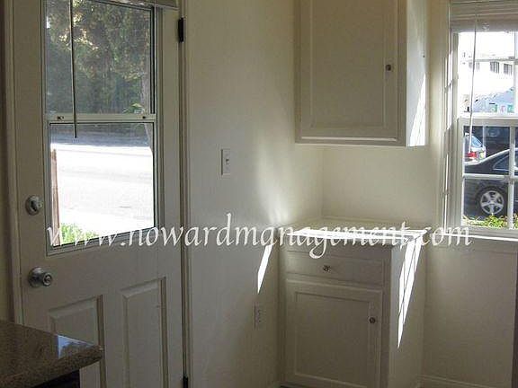 5th image of 1623 S Bundy Dr