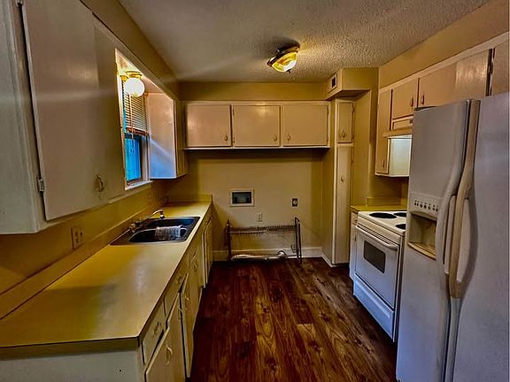 4th image of 1008 N 11th St