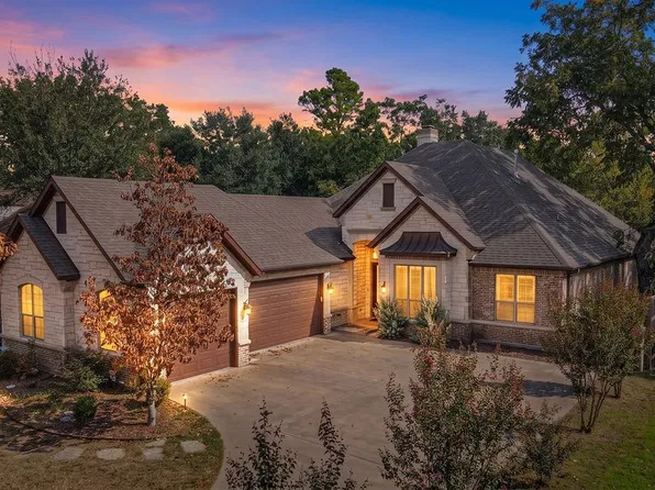 1407 S Houston St, Kaufman, TX 75142