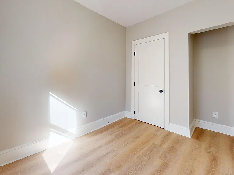 203 Chelsea St #2 — Photo 11