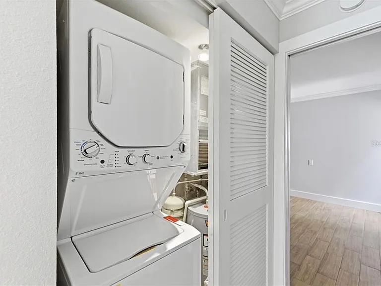 2424 W Tampa Bay Blvd #G104 — Photo 16