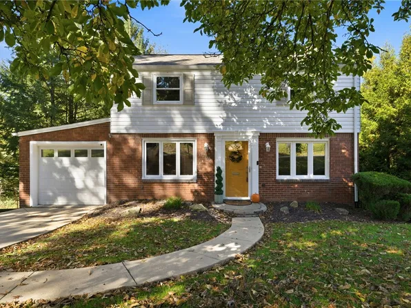 4708 Rolling Hills Rd, Pittsburgh, PA 15236
