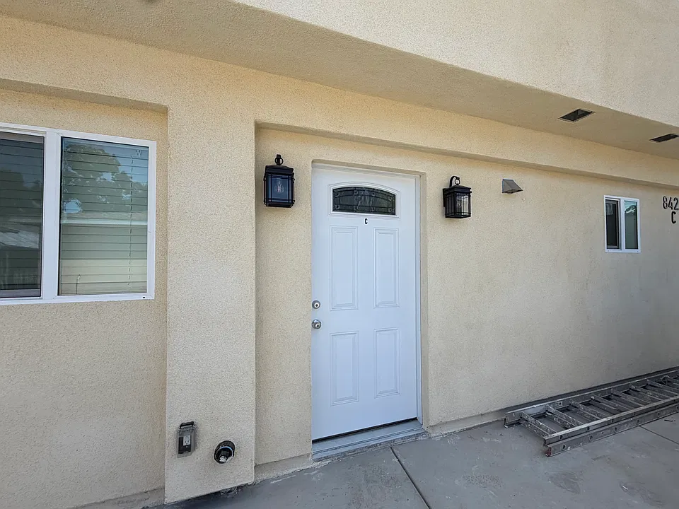 8420 Cypress Ave #C