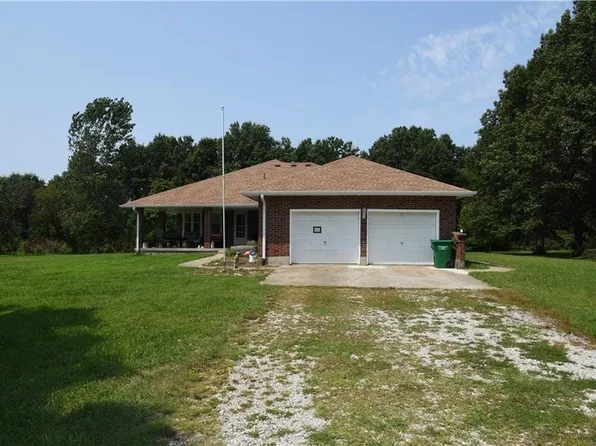 11503 State Route 2 Hwy, Freeman, MO 64746