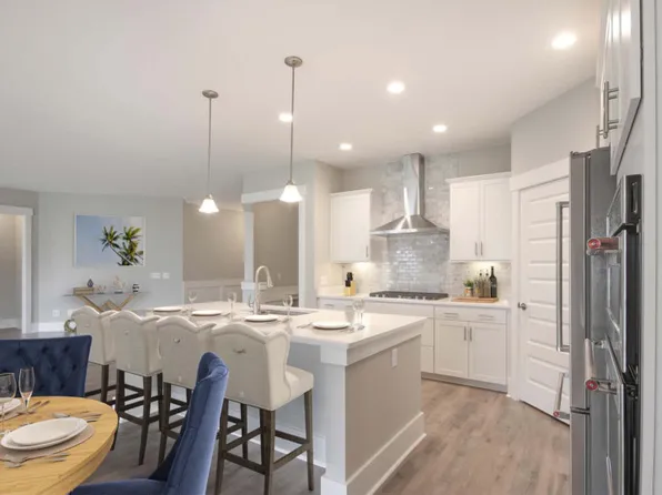 7132 Maple Brook Ln, Flowery Branch, GA 30542