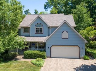 125 Oak Tree Ct, Erie, PA 16511