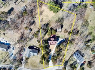 2105 Elder Park Rd, La Grange, KY 40031