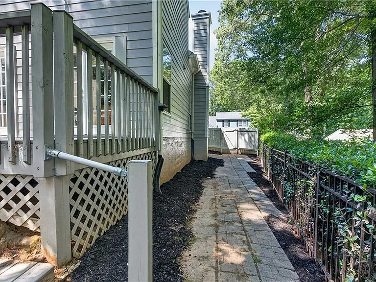 5035 N Bridges Dr — Photo 32