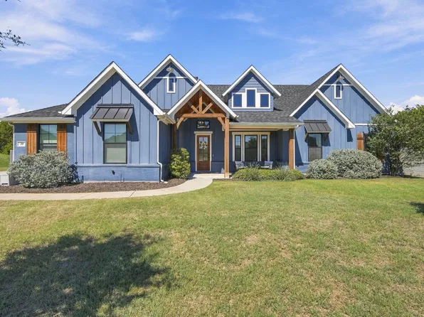 20 Woodbury Ct, Waxahachie, TX 75167