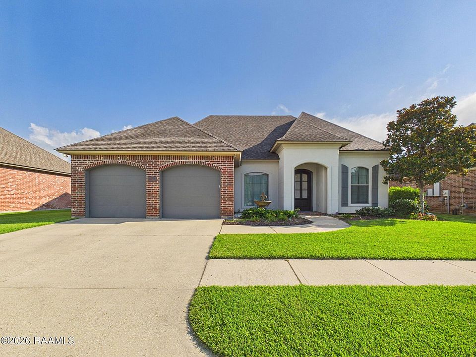 1st image of 102 Copper Ridge Dr