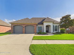 102 Copper Ridge Dr, Youngsville, LA 70592