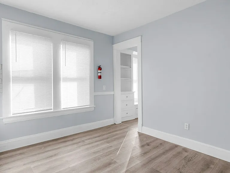 11215 Whitmore Ave #B — Photo 10