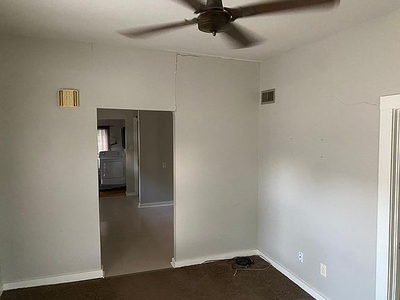 2nd image of 109 N Adams St