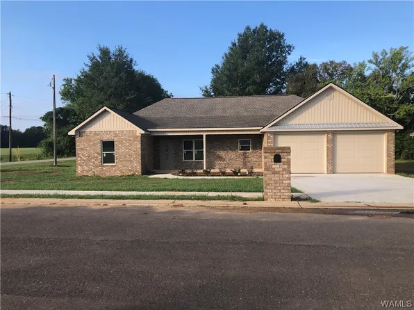 21 Warrior Ridge Dr, Moundville, AL 35474