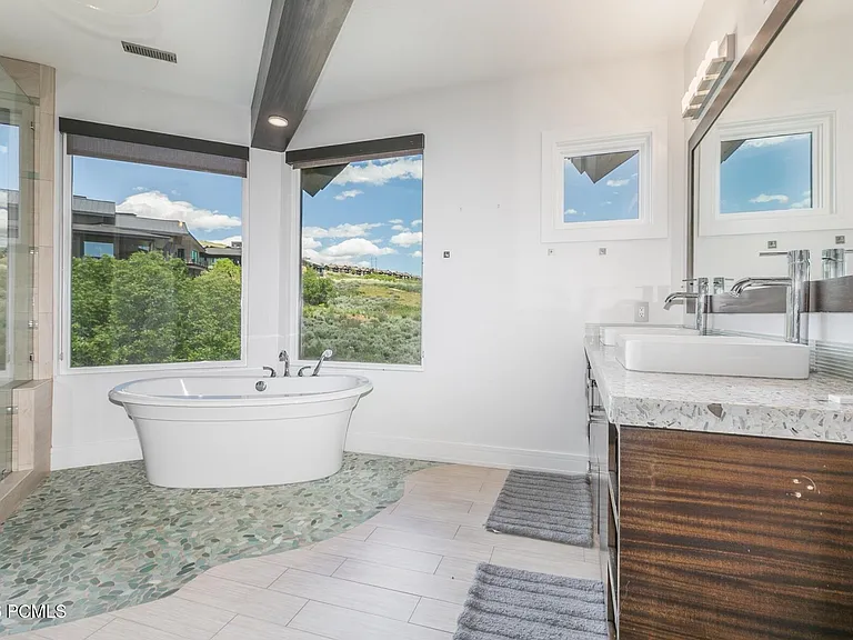 1135 E Lasso Trl — Photo 20