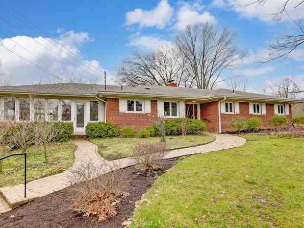 225 Compton Ridge Dr, Cincinnati, OH 45215