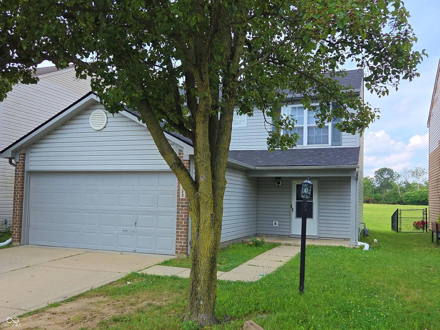 3 bed, 2.5 bath, 1500 sqft, $1,850 — Photo 3