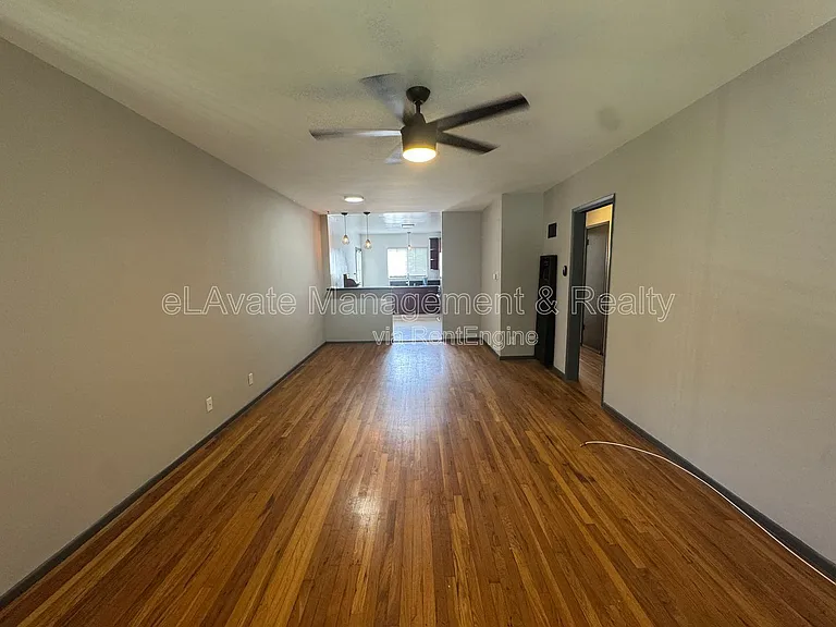 12157 Chandler Blvd #4 — Photo 11
