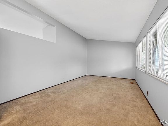 4th image of 13545 New Halls Ferry Rd