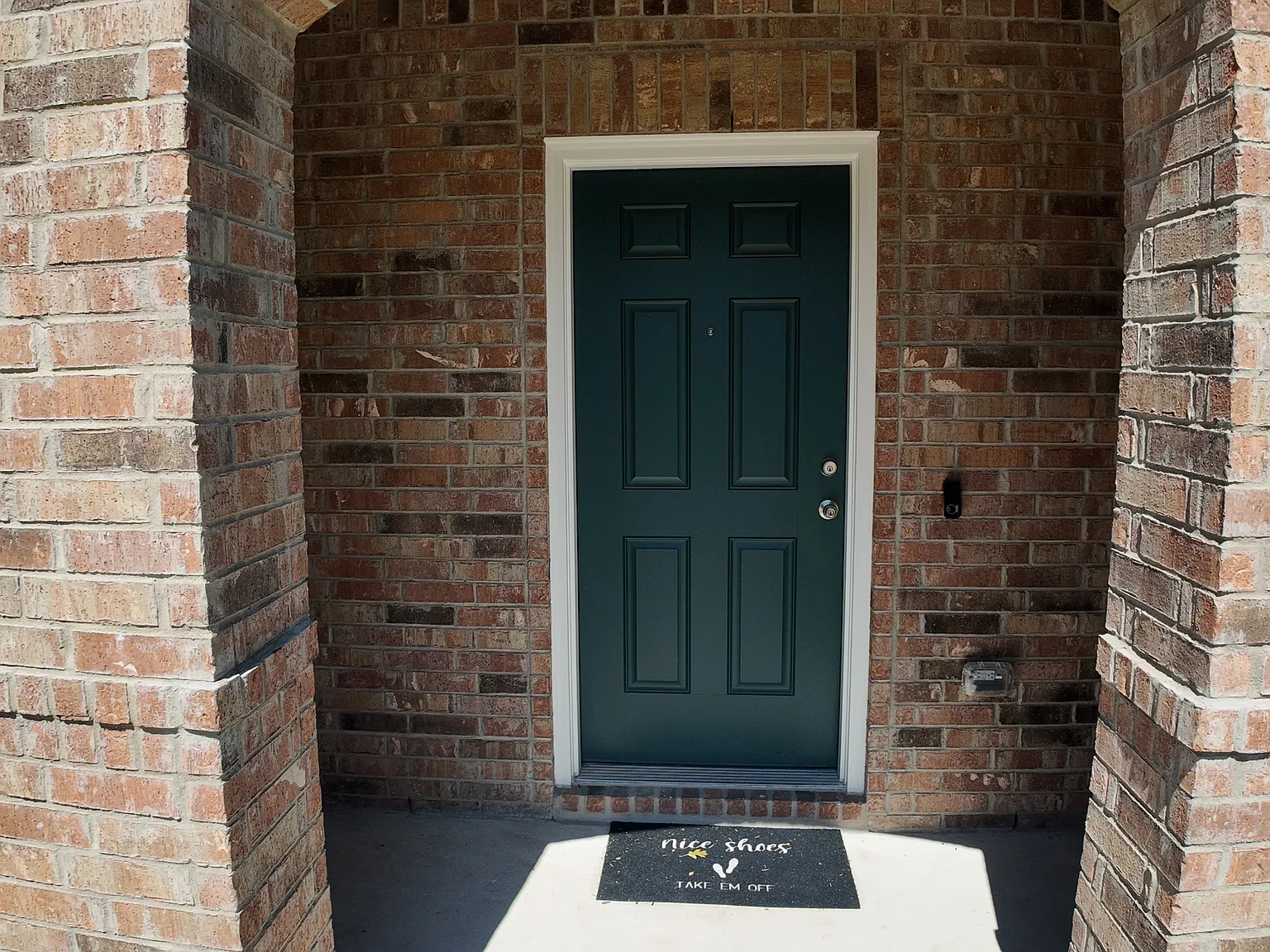 3 bed, 1765 sqft, $2,400 — Photo 3