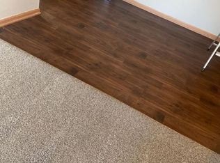 405 Hillside Ct #420-6, Pleasant Hill, IA 50327