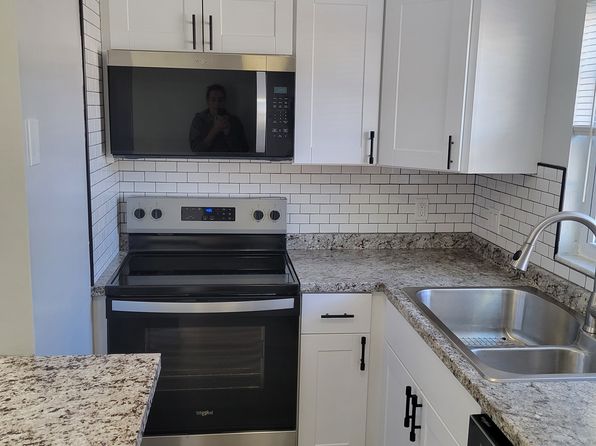 1153 84th Ave N APT C