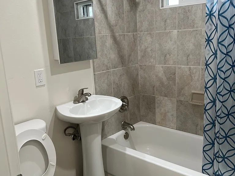 2207 River Blvd #D — Photo 11