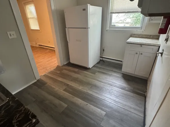 1742 S 2nd St #1, Piscataway, NJ 08854