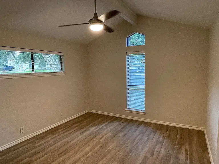 1017 Beecave Woods Dr — Photo 13