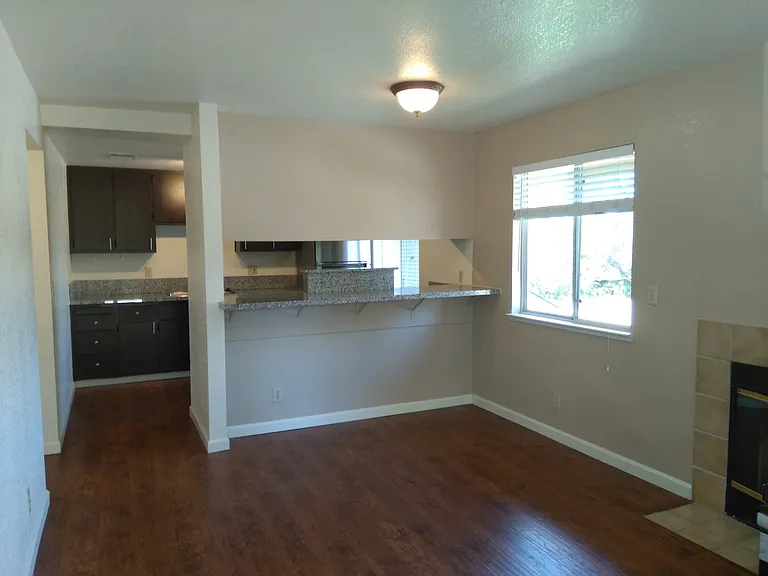 Oak Grove — Photo 15