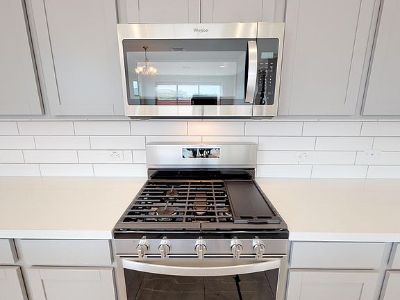 4th image of 14600 W Dahlia Dr