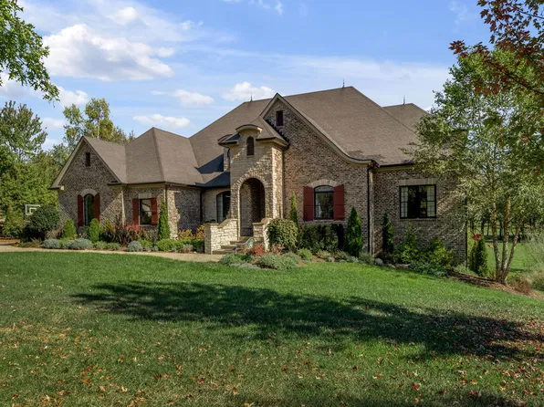 225 Golf Club Dr, Nicholasville, KY 40356