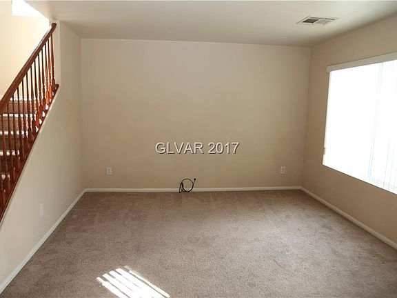3rd image of 713 Chula Vista Hills Dr