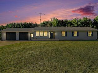 28430 Witt Lake Rd, Sturgis, MI 49091