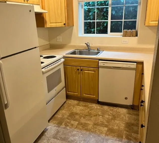 3221 S 208th St #103 — Photo 6