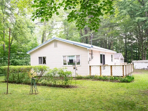 660 County Route 10, Pennellville, NY 13132