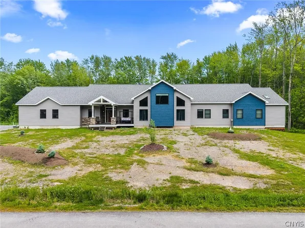 9390 Fox Rd, Chittenango, NY 13037