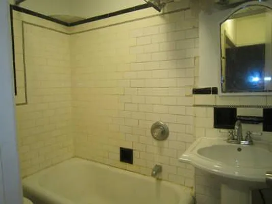 Rented by Immac Realty | media 21