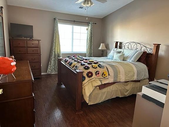 5th image of 8171 Autumn Woods Ln APT 309