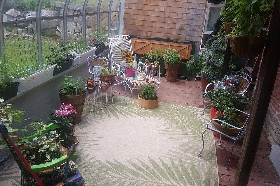 Solarium off the kitchen 